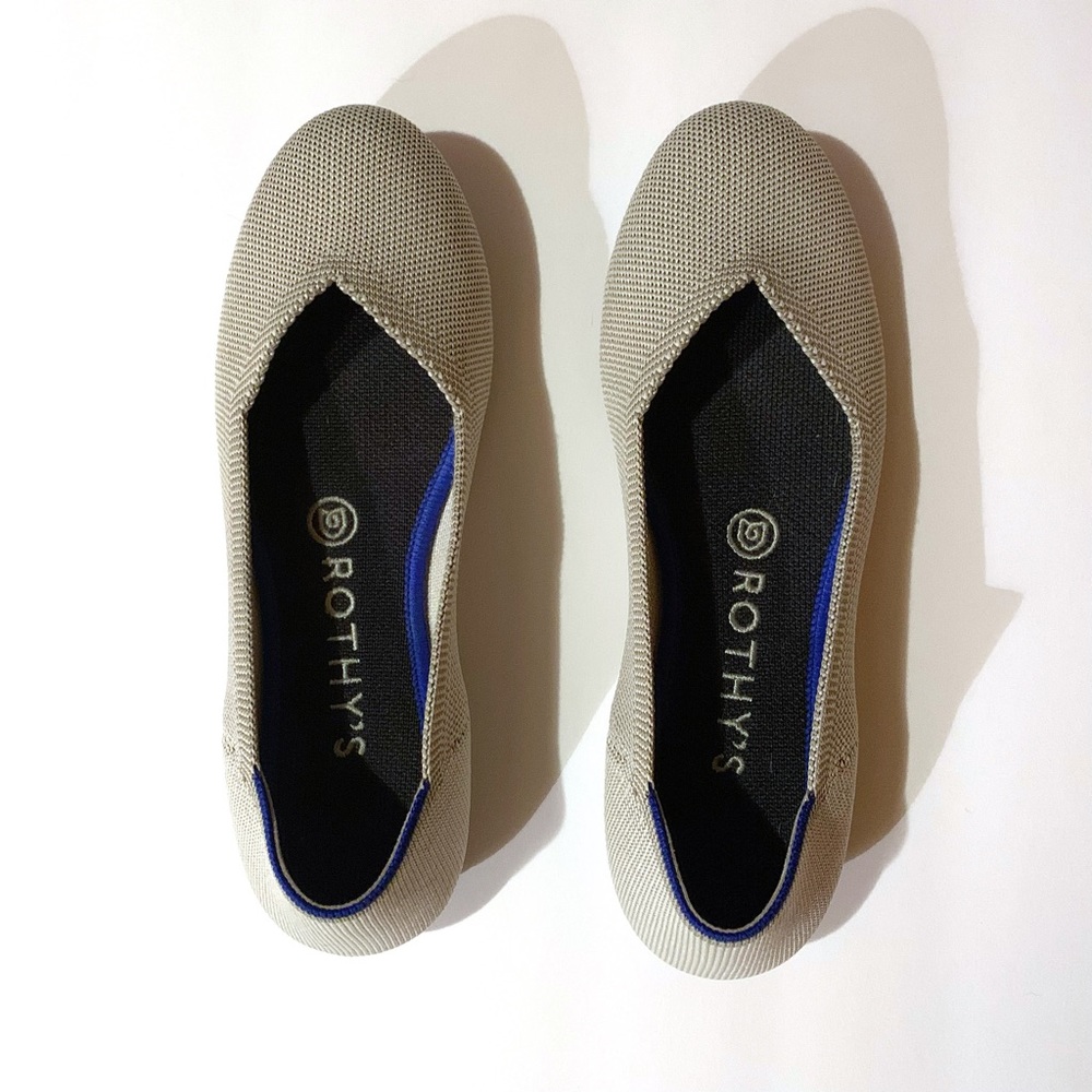 Round Toe Rothy’s The Flat 7.5 Grey & White